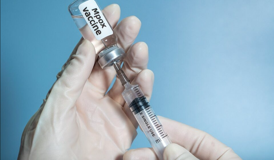 vacuna mpox